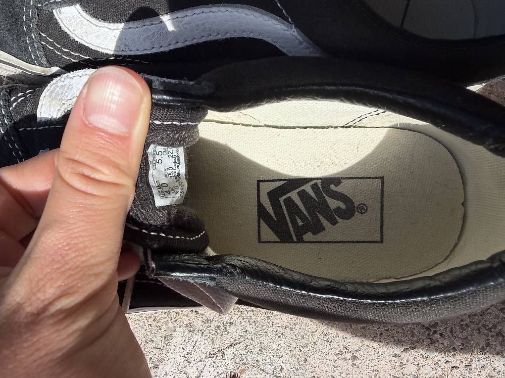 Herrenschuhe: Schwarze Vans – Gebraucht aus Basel von dietschy77 1