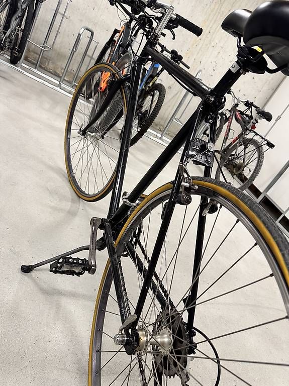 Vélos: Klassisches Citybike  – D'occasion à Kloten par gme_m2p7 2