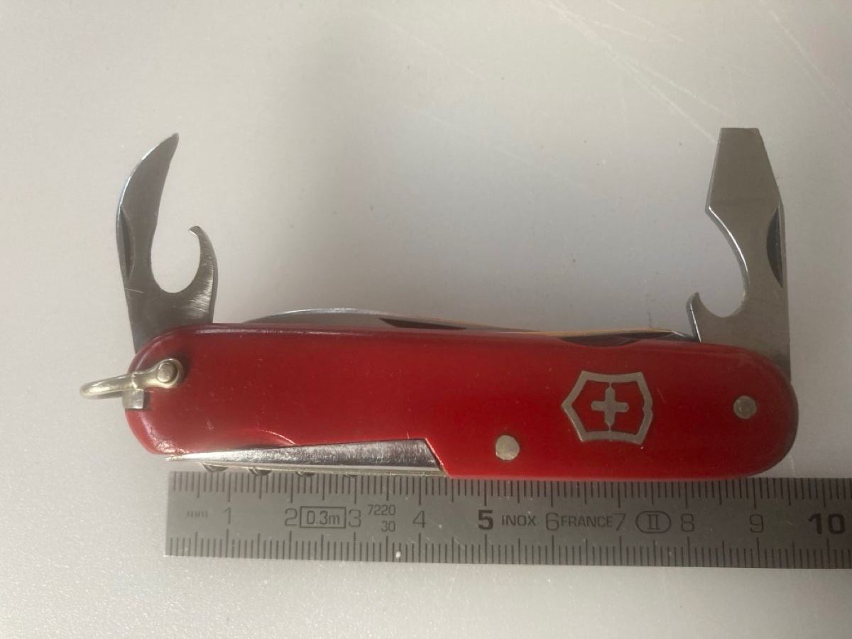 Victorinox Couteaux de poche: Sackmesser – D'occasion à Krauchthal par colligio 9