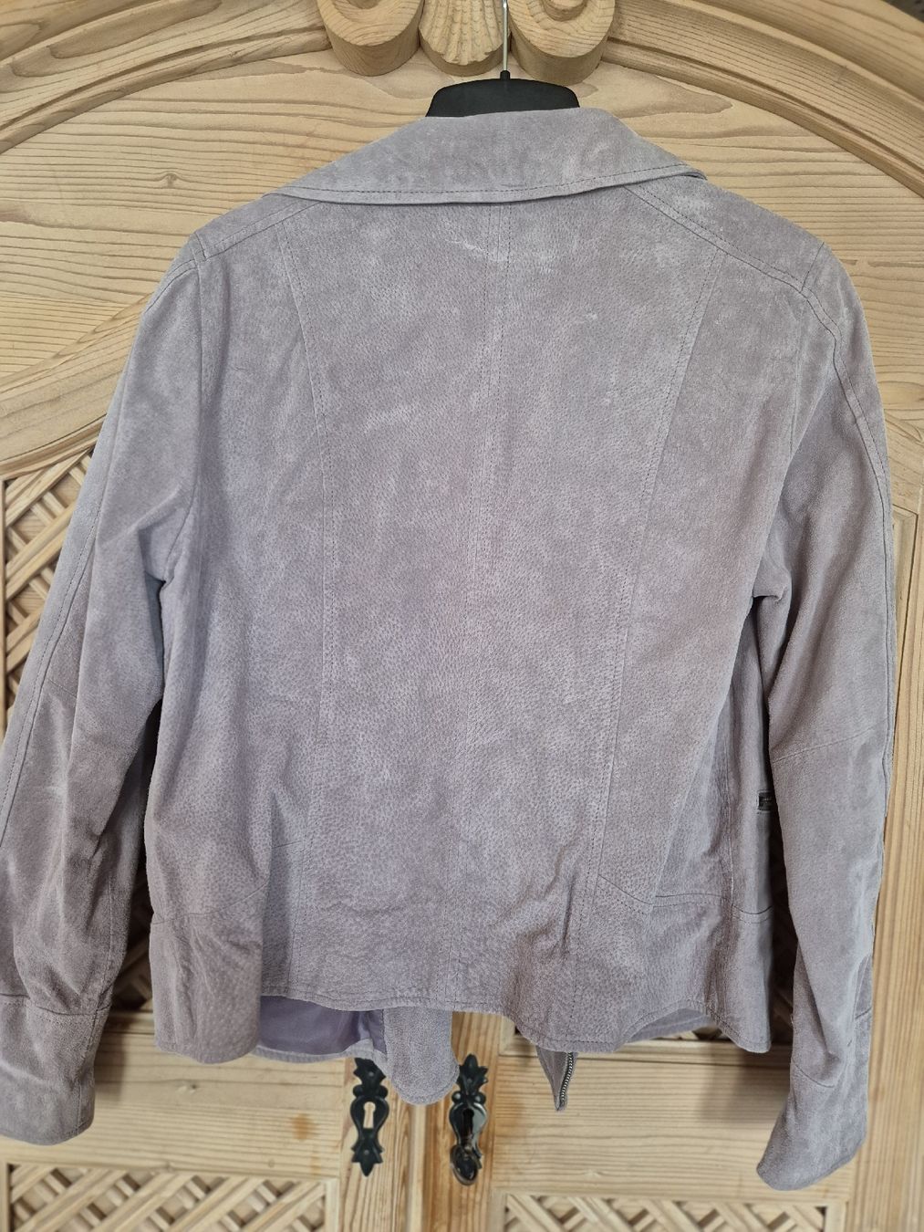 C&A Giacche: Damenjacke, Wildleder, helllila, Grösse 44, NEU – Nuovo (secondo la descrizione) da Lotzwil venduto da dr.feelgood 1