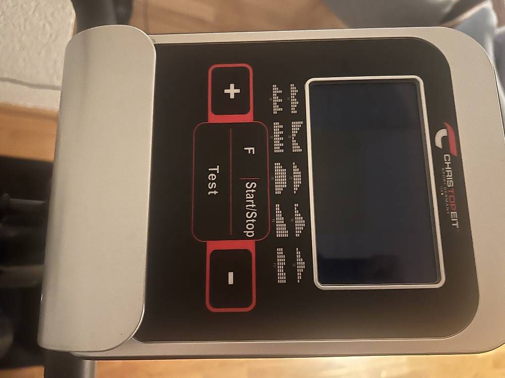 Vélos d'appartement: Ergometer neuwertig inkl Matte – D'occasion à Oberwil BL par BG-Verkauf 2