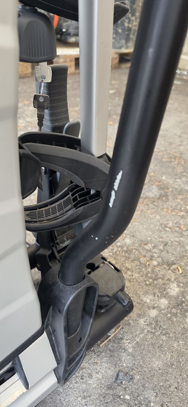 Thule Portapacchi: Thule EasyFold XT 933 Fahrradträger – Usato da Buchs SG venduto da MATGEOMAR 5