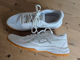 Asics Damen Hallenschuh Upcourt 6, Grösse 41,5, fast wie neu