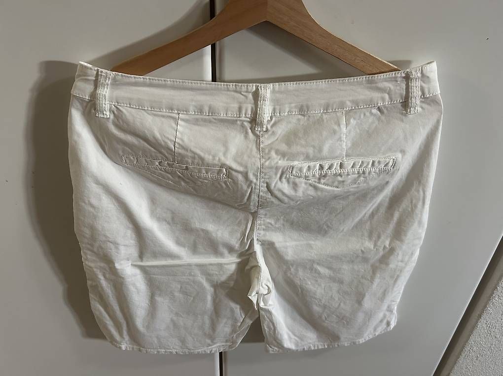 Pantaloni: Tom Tailor Shorts Ge. 38 – Usato da Willisau venduto da Geissbock11 3