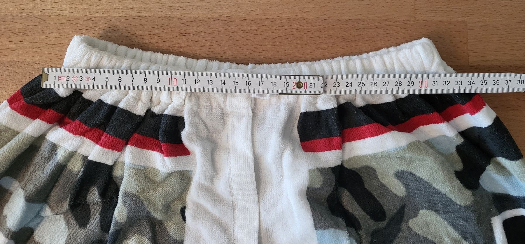 Badetücher: Surf-Wickeltuch/Saunatuch mit elastischem Bund, 100% Baumwol – Neu und originalverpackt aus Baar von deg_d6l5 8