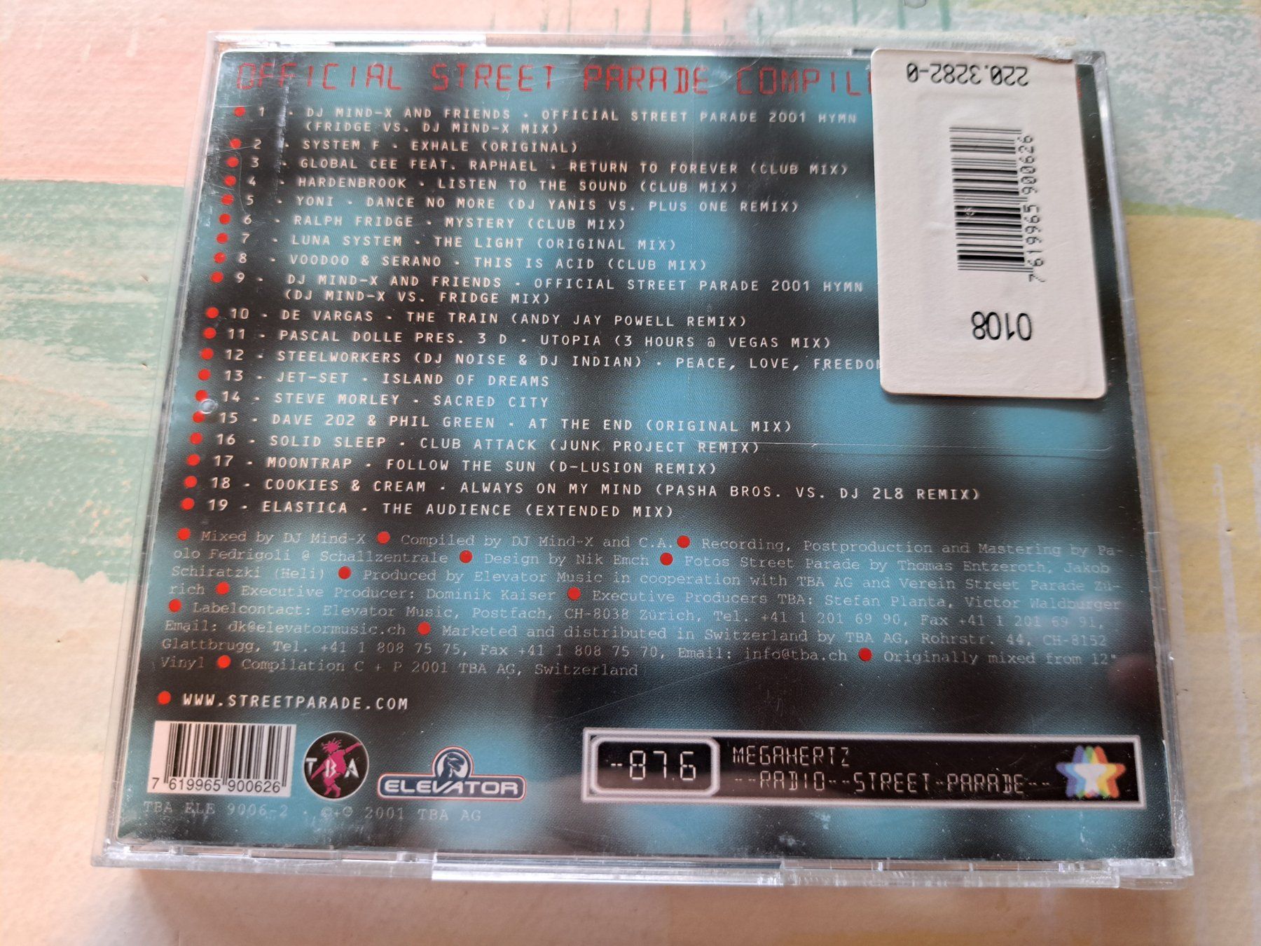 CDs: CD Street Parade 2001 – D'occasion à Pully par bro_n52j 1