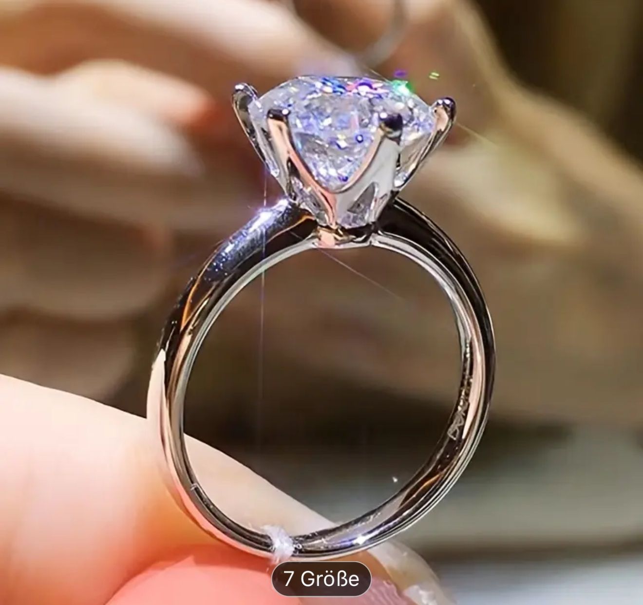 Ringe: 1 Stk. Eleganter 2 Karat Zirkonia Ring – Neu und originalverpackt aus Kehrsatz von Matumbaaa