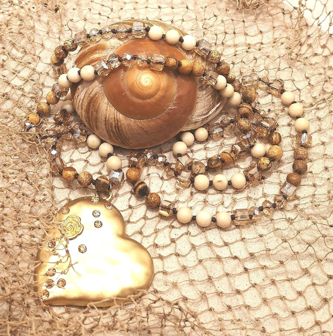 Catenine: Böhmische Herz-Steink. beige - Spendenaktion – Nuovo (secondo la descrizione) da Unterkulm venduto da Nachtigall 7