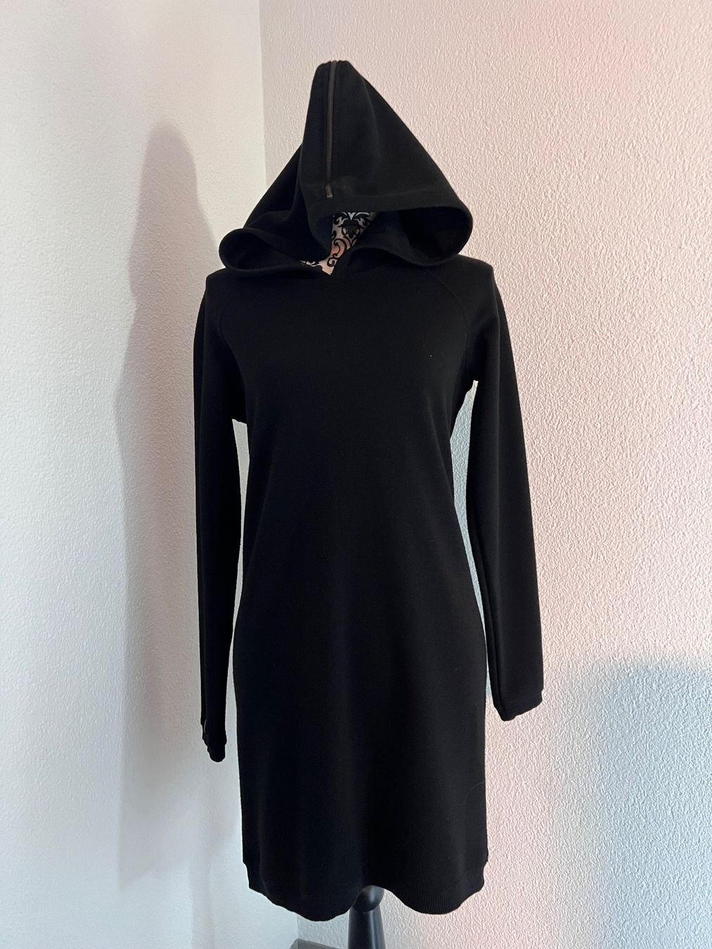 Kleider: Lässiges Kapuzenkleid , Gr. S – Gebraucht aus Walzenhausen von Cerna007 3