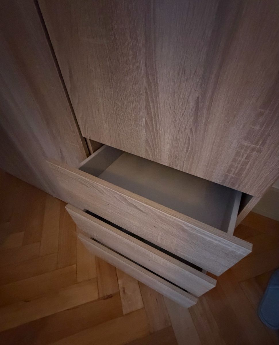 Armadi: Wardrobe, light wood – Nuovo (secondo la descrizione) da Bern venduto da HenrietteBl 2
