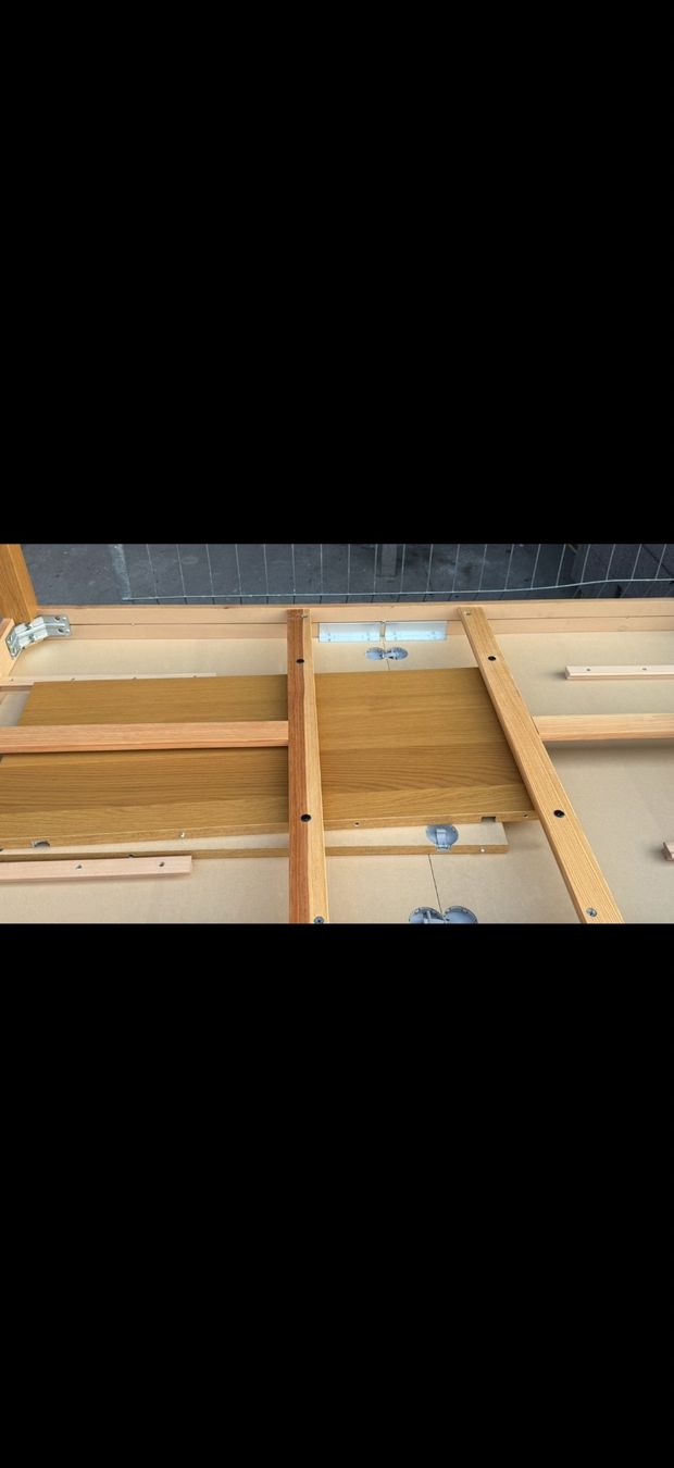 Tavoli: Dining Table Wooden Extendable Good Condition – Usato da Winterthur venduto da Yamat0Damash1 4