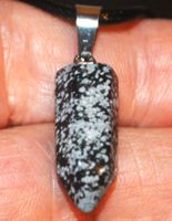 Halskette 30I – Säule Schneeflocken Obsidian