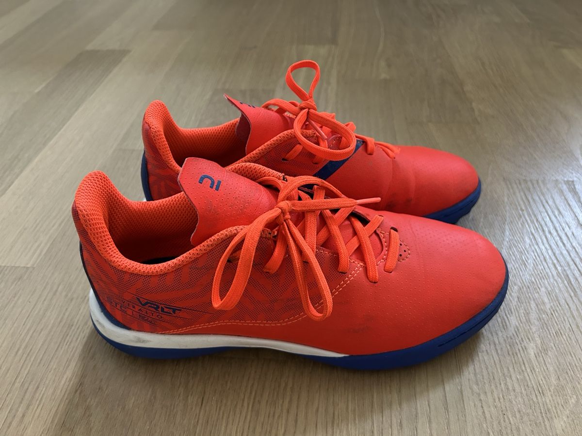 Decathlon Scarpe per ragazzi: Fussballschuhe Gr. 35 Kipsta – Usato da Tägerwilen venduto da NoRaq 1