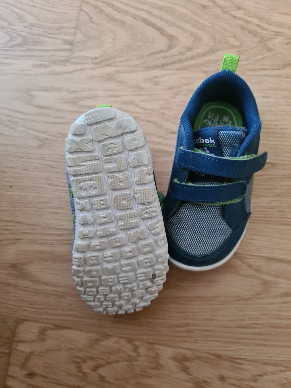 Reebok Scarpe per ragazzi: Kinderschuh Grösse 21 Reebok  – Usato da Horw venduto da Mirii91 3