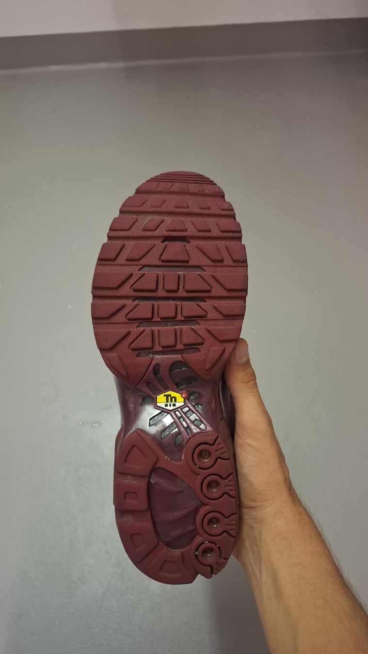 Nike Scarpe da uomo: Nike Air Max Plus Tiempo  – Nuovo (secondo la descrizione) da Le Landeron venduto da rue_k9kg 4
