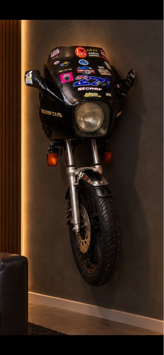 Route: Décoration garage  – D'occasion à Bassecourt par salvo190