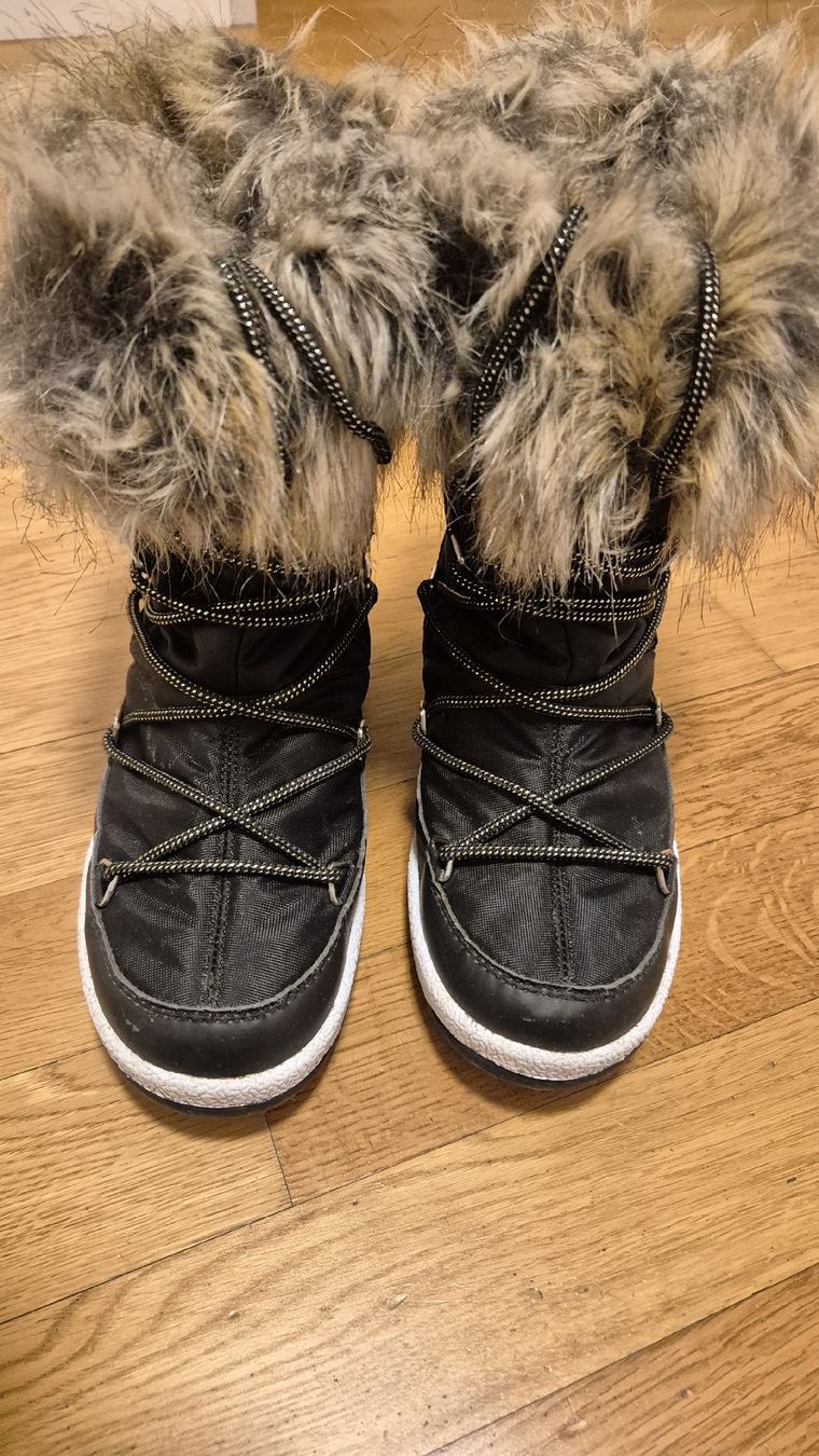 Moon Boot Scarpe per ragazze: Warme Moonboots, Grösse 36, Top Zustand! – Usato da Frauenfeld venduto da Bounty40 2