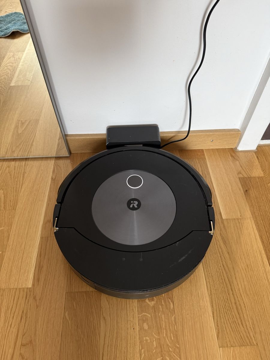 Irobot Aspirapolveri & Accessori: iRobot Roomba Combo j7 Robot Staubsaugen & Wischen – Usato da Biel/Bienne venduto da Husseinsheikho 2