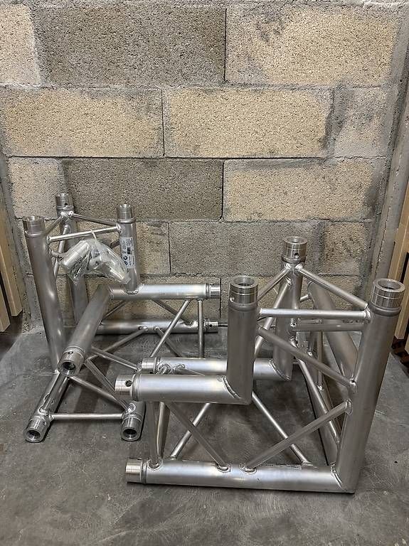 Truss: Élément structure scène – Neu und originalverpackt aus Crissier von edd_qkw8