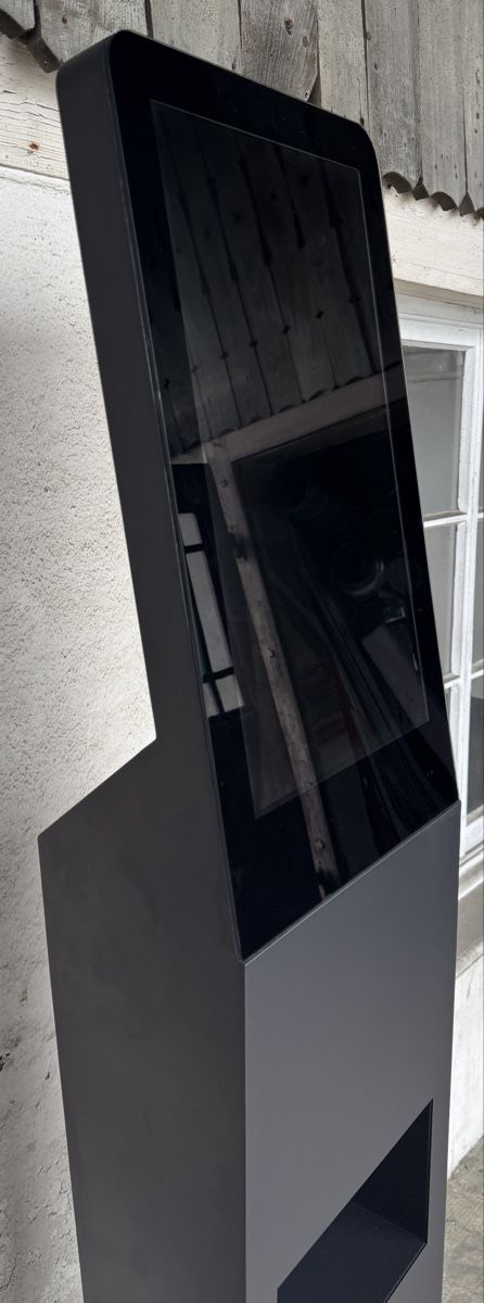 Veicoli elettrici: Digitale Kundenstopper Neu 4 Stk – Nuovo e nell'imballaggio originale da Härkingen venduto da 1S. 2