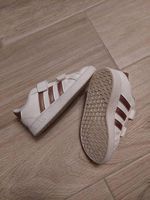 Chaussures Adidas taille 25