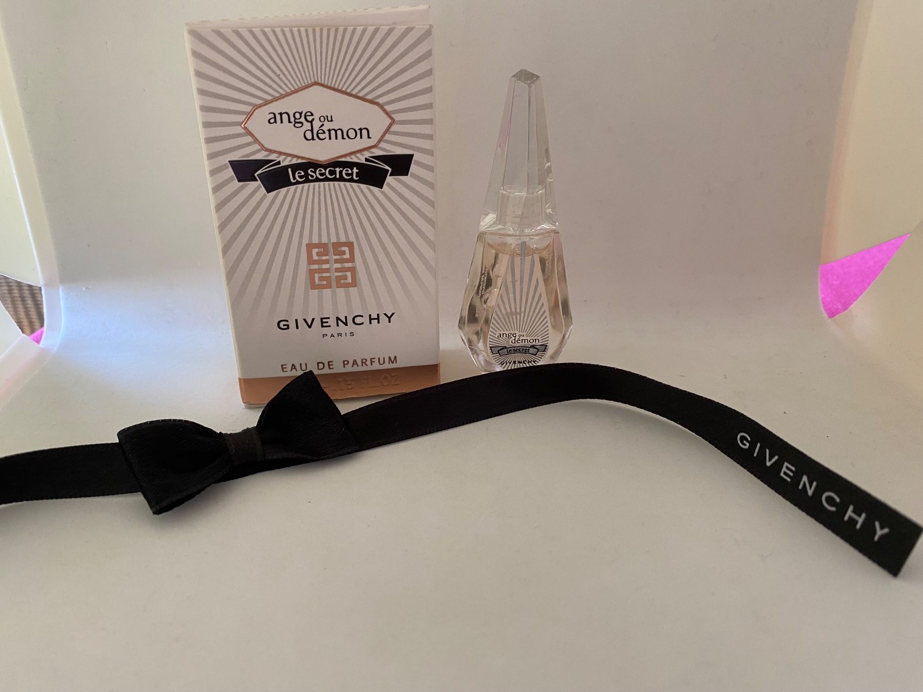 Givenchy Profumi & Eau de Toilette: Miniature Ange ou Démon Givenchy – Nuovo e nell'imballaggio originale da Bouveret venduto da wes_7zll