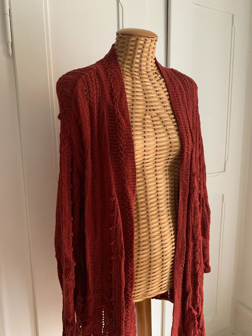 Zara Giacche: ZARA - Strickjacke weinrot S – Usato da Zürich venduto da Diazaio 1
