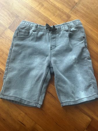 Shorts, Jeans, Kurze Hosen Grösse 152