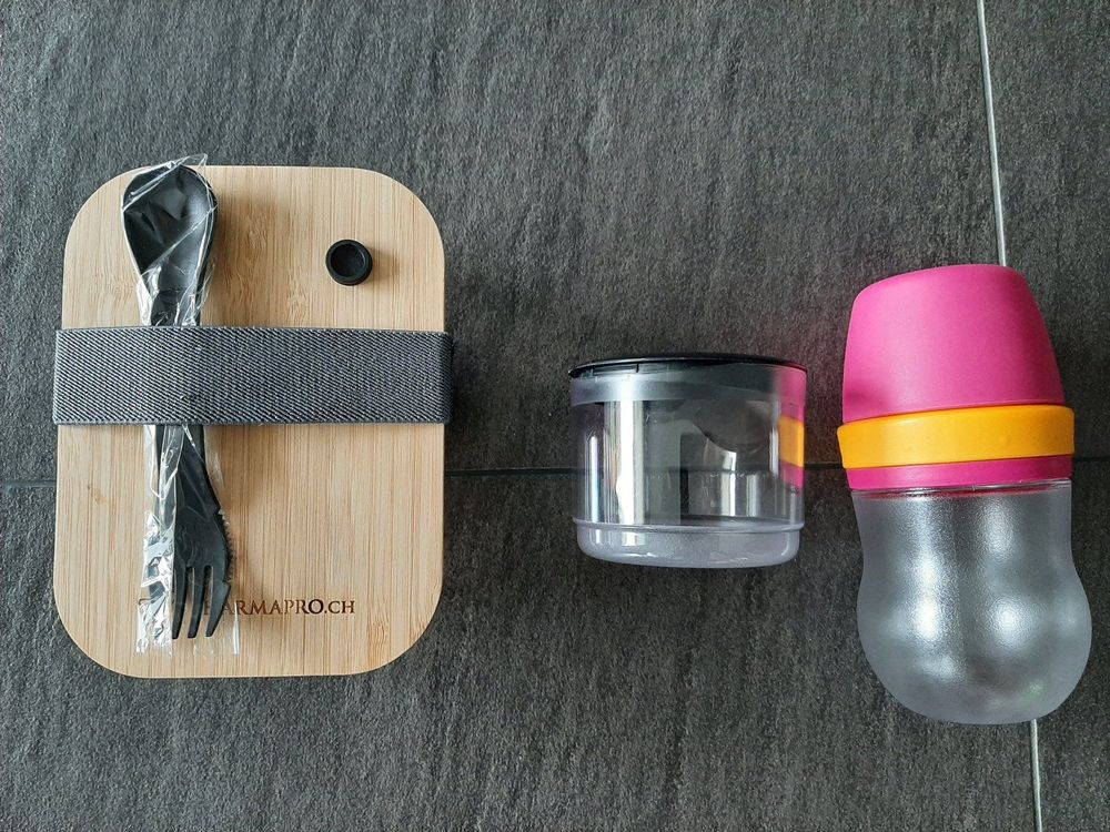 Tupperware Käsestreuer/Kaffeekännchen/Essensbehälter (Gebraucht) in ...