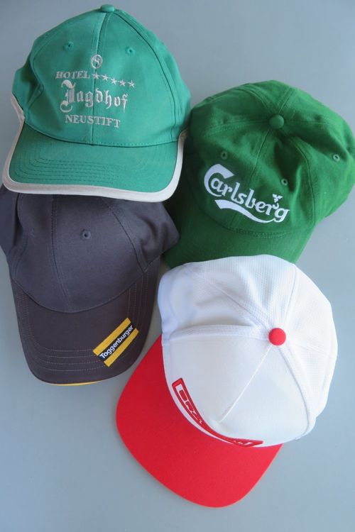 4 Caps one size (Neu (gemäss Beschreibung)) in Wil ZH für CHF 4 – mit ...