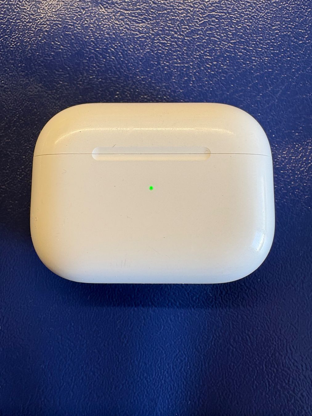 Apple Kopfhörer: Apple AirPods Pro 1 charging case (A2190). – Gebraucht aus Lausanne von Zorrus77 1