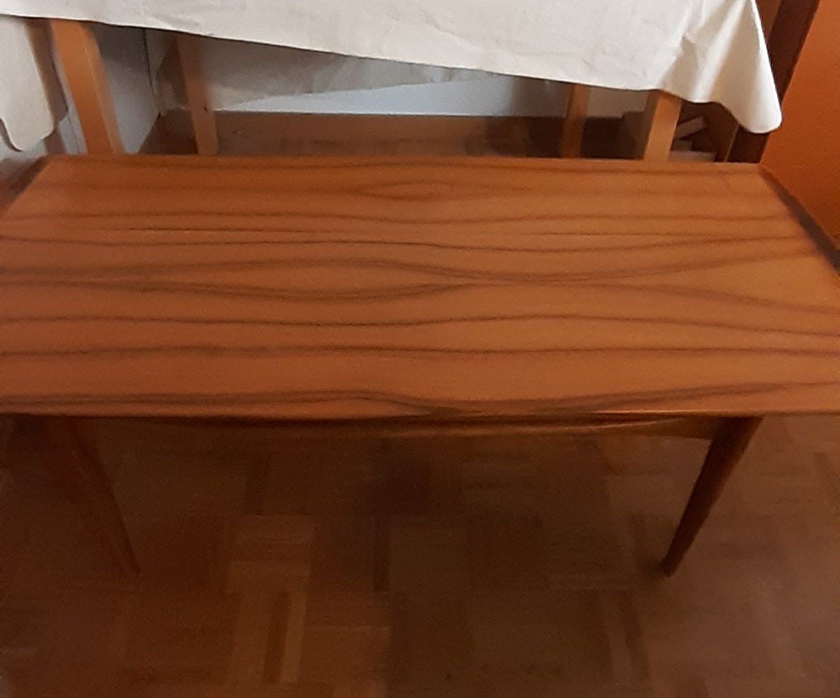 Tavoli: Salontisch Nussbaum echtholz – Usato da Aarburg venduto da zumzeus
