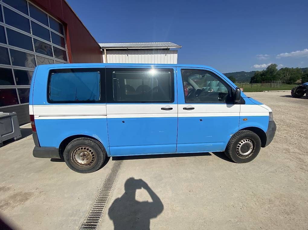 Automobili: WV T5 à restaurer – Usato da Porrentruy venduto da phicycle