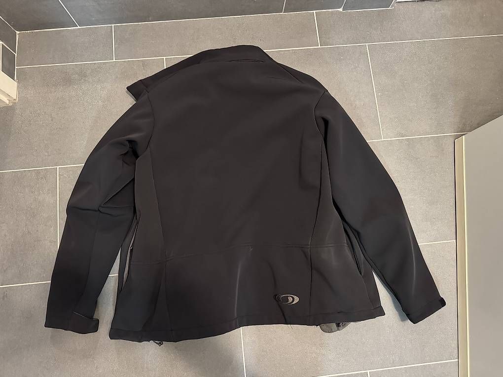 Giacche: Winterjacke Salomon – Usato da Neuhausen am Rheinfall venduto da Goofy567 2