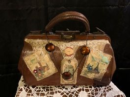 handverzierte Vintage-Tasche, inspiriert von Frida Kahlo