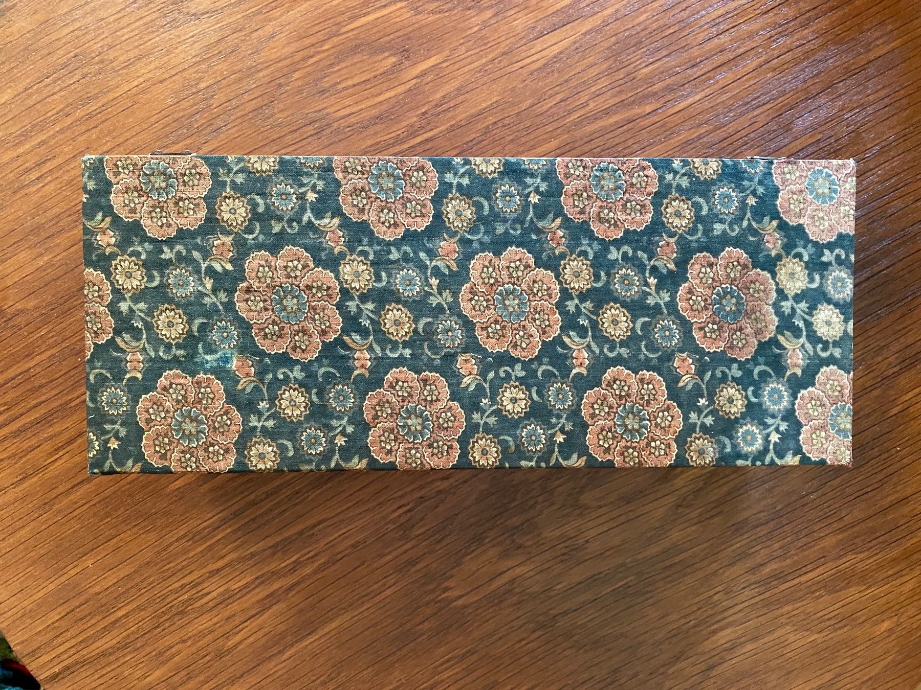 Tutte le decorazioni: 2 Vintage Stoffschachteln – Usato da Rorbas venduto da tun_m7fz 2