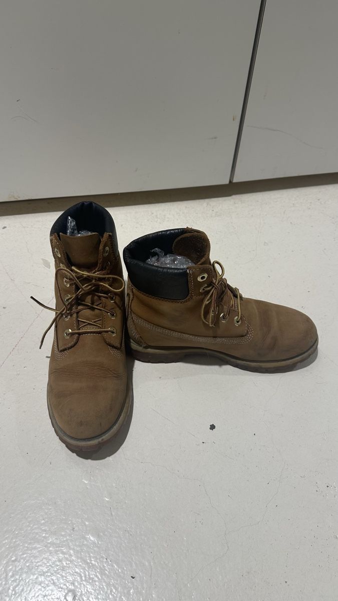 Timberland Damenschuhe: Timberland Boots Camel Size 7 Used Condition – Gebraucht aus Greifensee von ameliesch 1