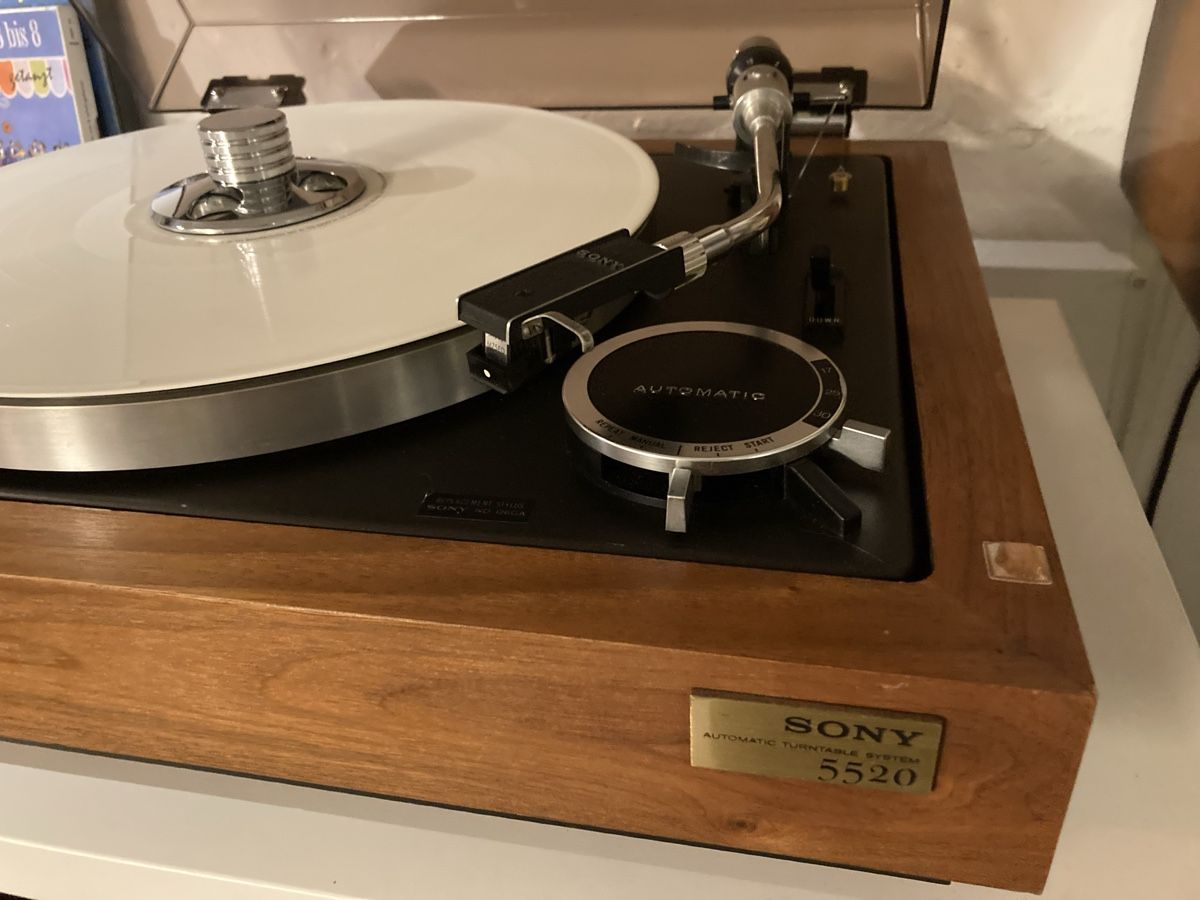 Sony Giradischi: Sony 5520 Plattenspieler Kult – Difettoso da Lenzburg venduto da HanspeterT 1