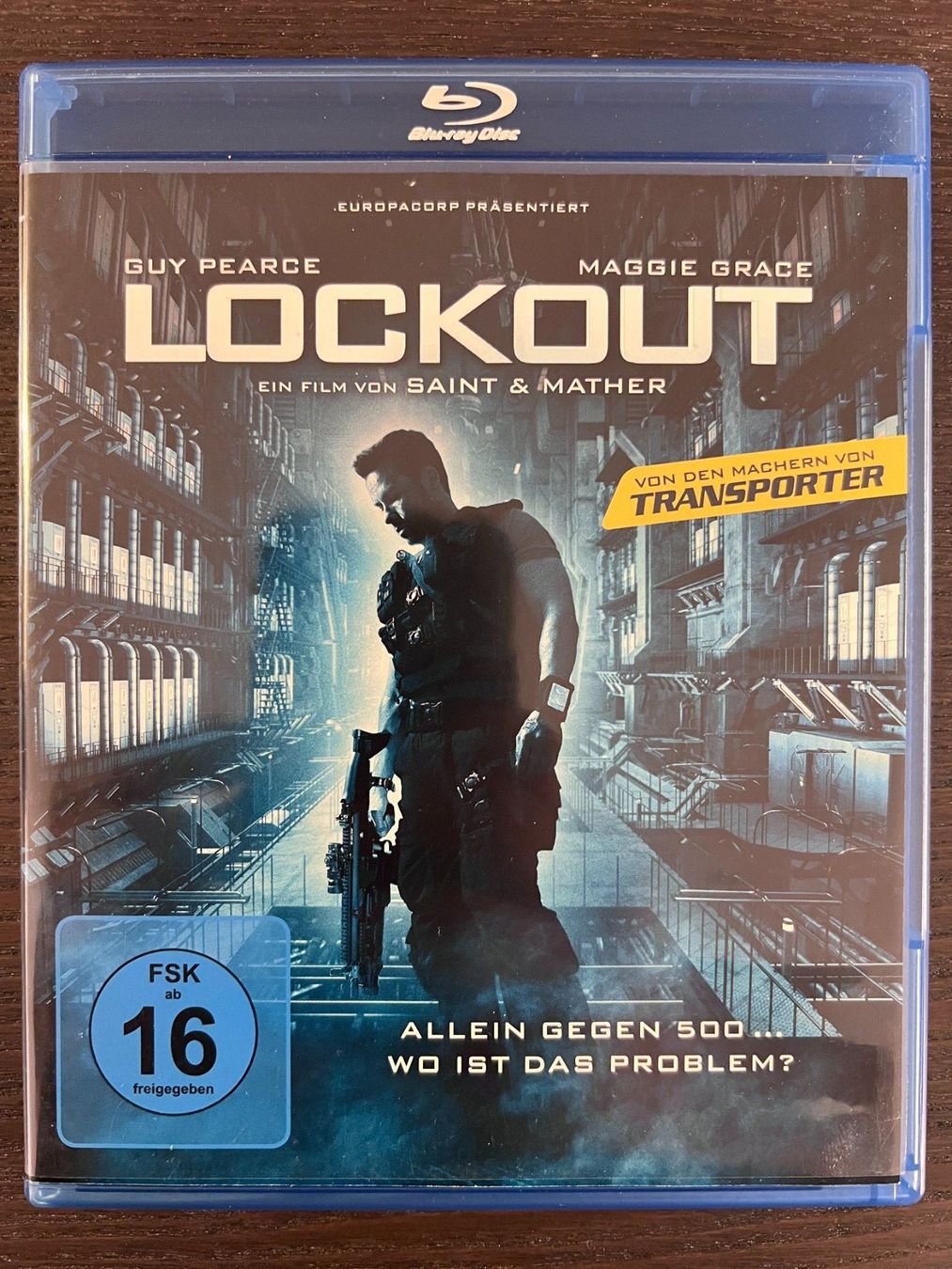 Alle DVDs: Lockout – Gebraucht aus Zürich von Blu-ray_ZH