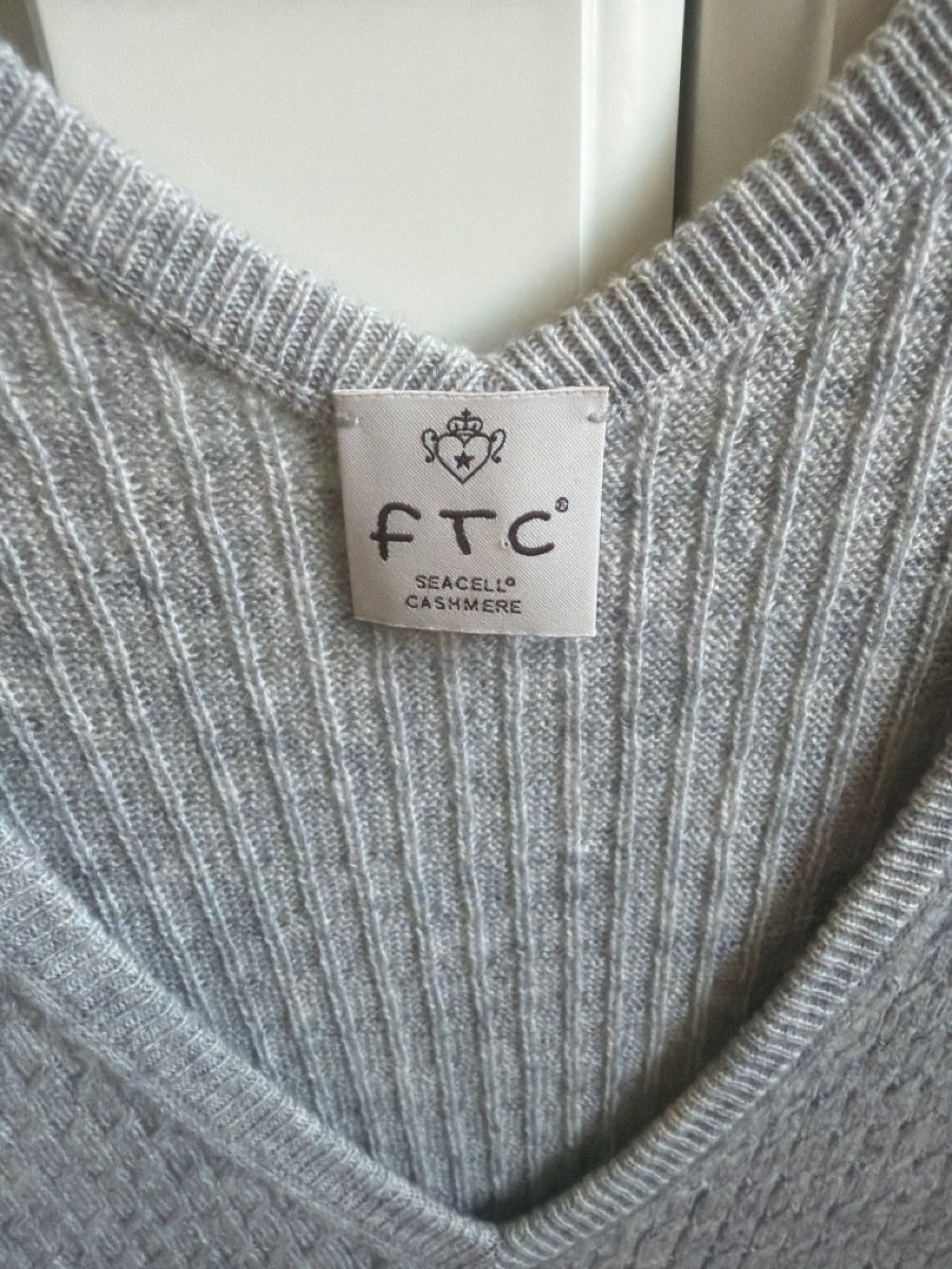 Vestiti: Beautifully soft Cashmere Dress – Usato da Stallikon venduto da RTagel 2