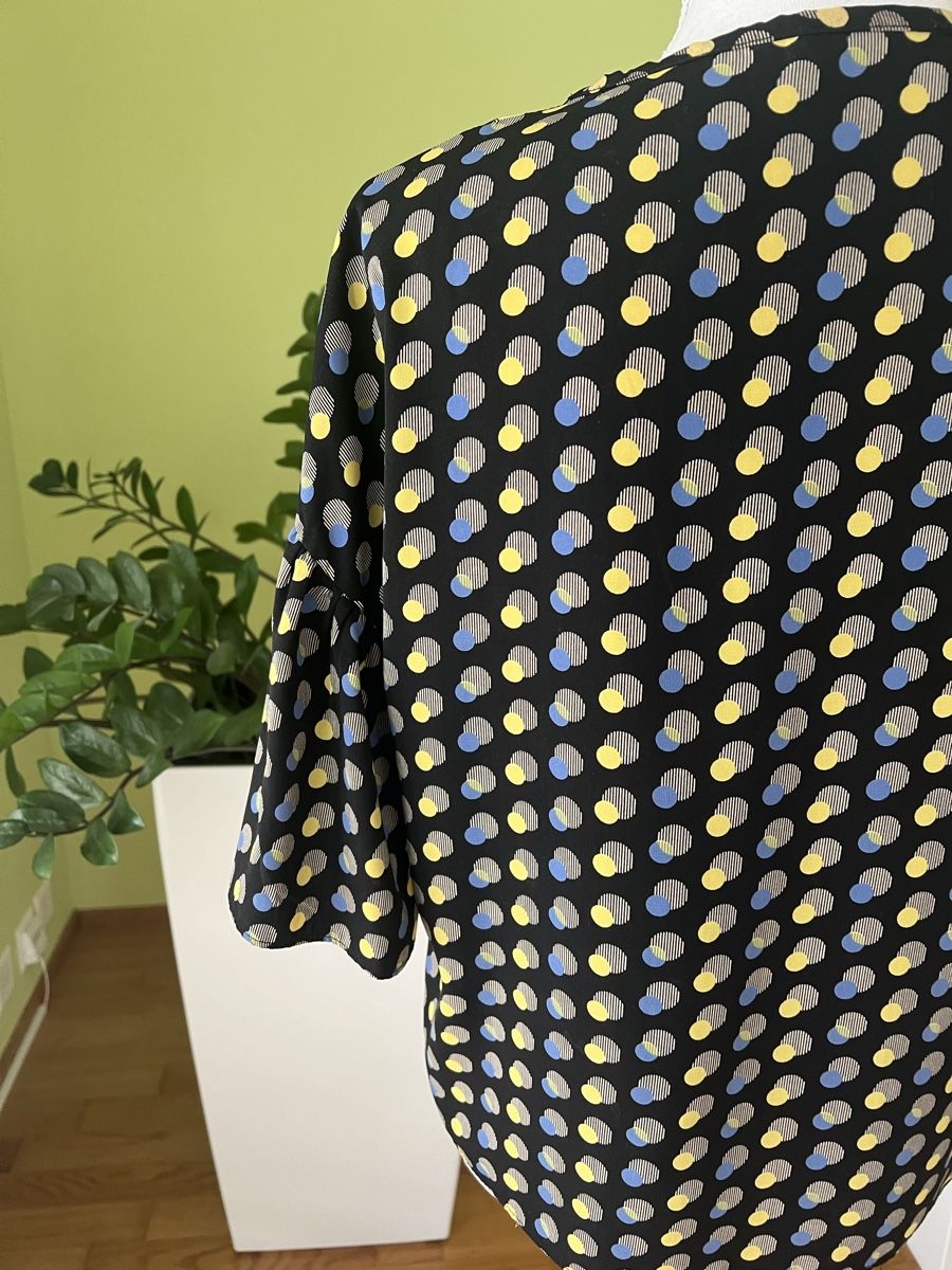 Camicette: Schöne Bluse mit Details Gr. 40 – Usato da Ebikon venduto da happynat 3