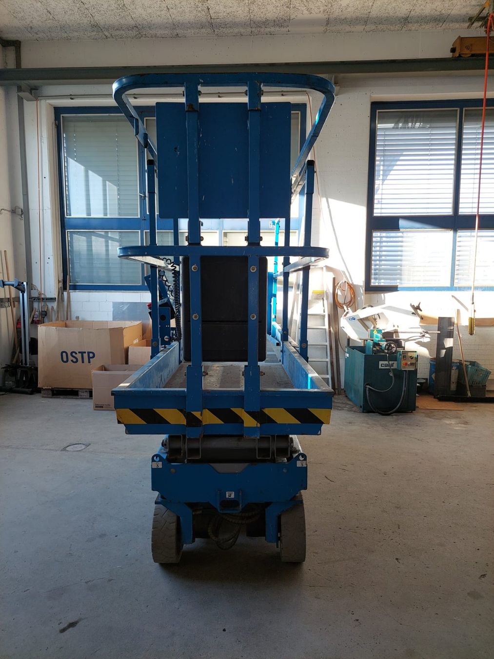 Piattaforme elevatrici & Crick: Hebebühne GENIE GS 2032 – Usato da Affeltrangen venduto da ChromixAG 2