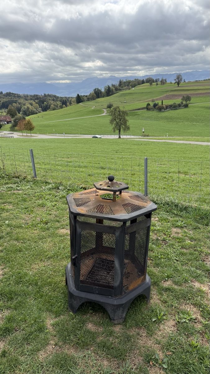 Cheminée d'extérieur: Feuerkorb Feuerschale – D'occasion à Hinwil par Merxes 4