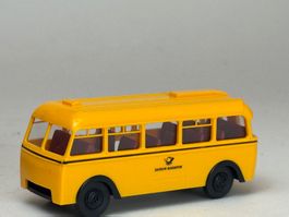 GB- Brekina Postbus Anhänger