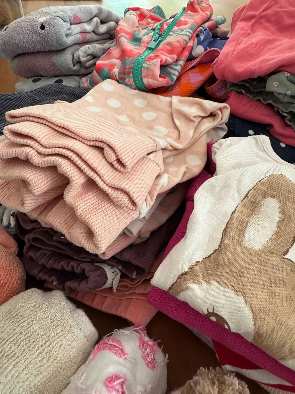 Lotti & Set di vestiti: Kleiderpaket Mädchen Grösse 86 – Usato da Hinwil venduto da Bbudget 2