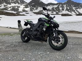 Kawasaki Z1000 "WIE NEU"