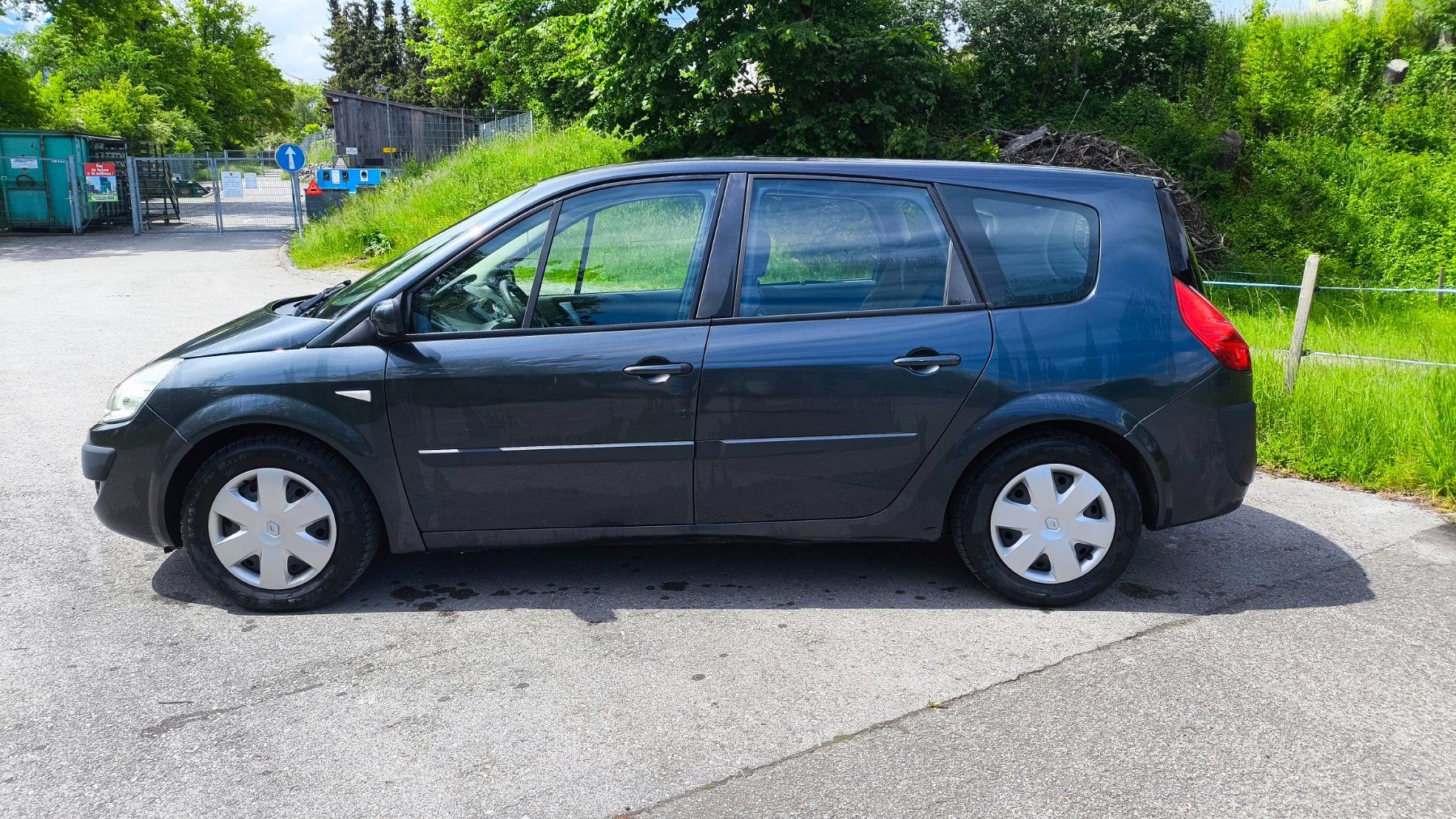 Renault Automobili: Renault Scenic 7 places. 31.03.2026 – Usato da BULLE venduto da tia_98d5 3