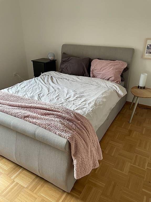 Betten: Bett, Doppelbett 140 x 200, grau – Gebraucht aus Zürich von reb_rhb8