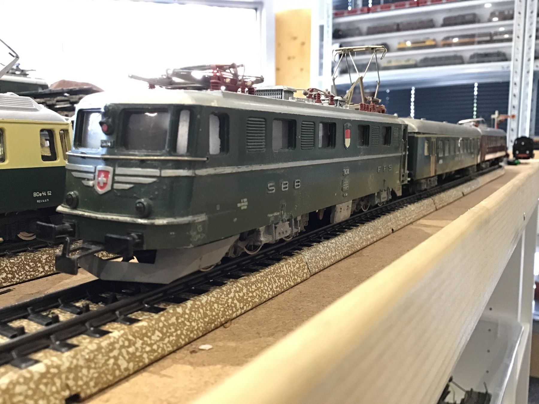 Märklin Modelleisenbahnen: Märklin H0 SBB Lok Ae 6/6 "SOLOTHURN – Gebraucht aus Männedorf von Spezial-Modelle