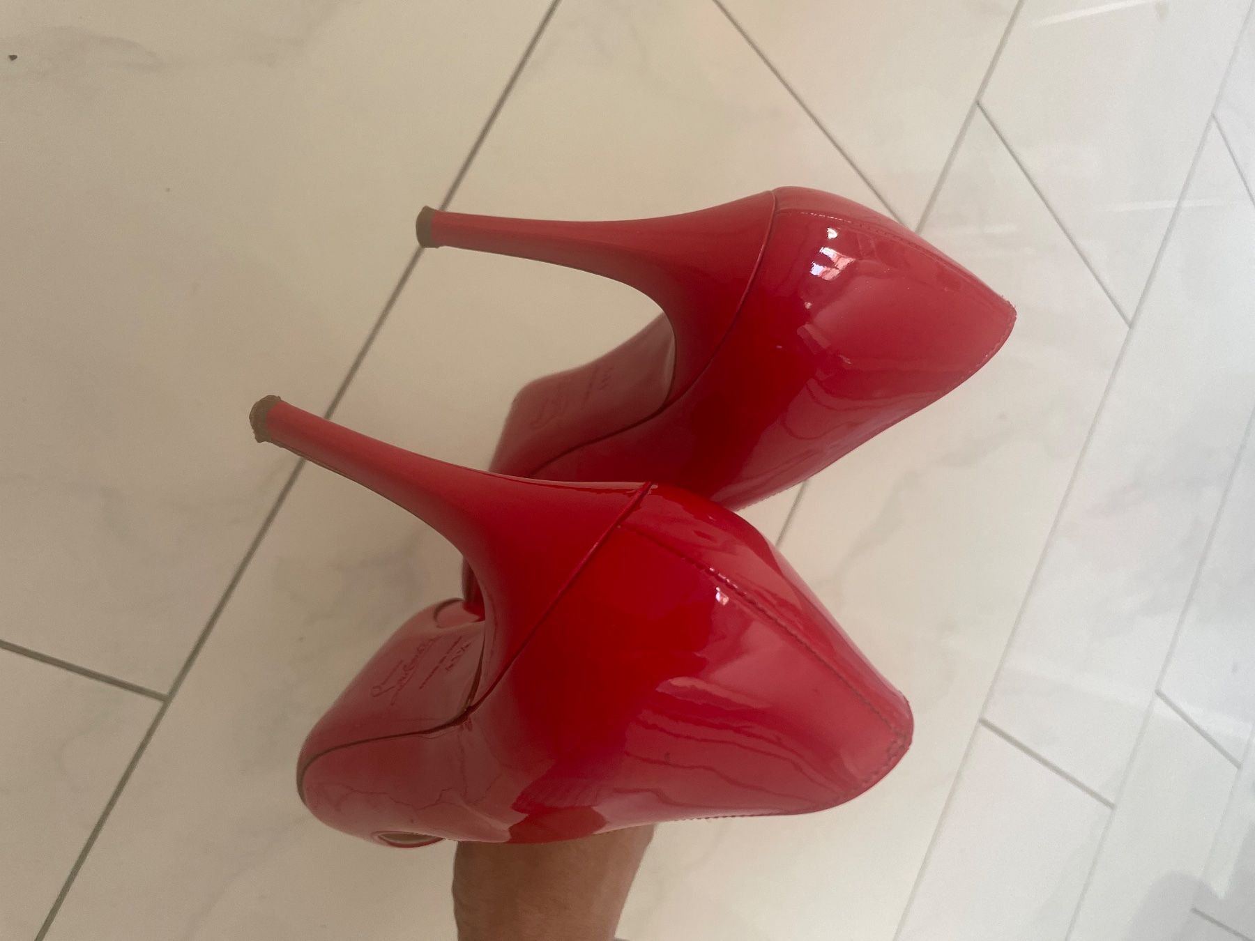 Christian Louboutin Scarpe da donna: Louboutin Gr.41 Absatz 8,5cm – Usato da Au ZH venduto da Daiga 2
